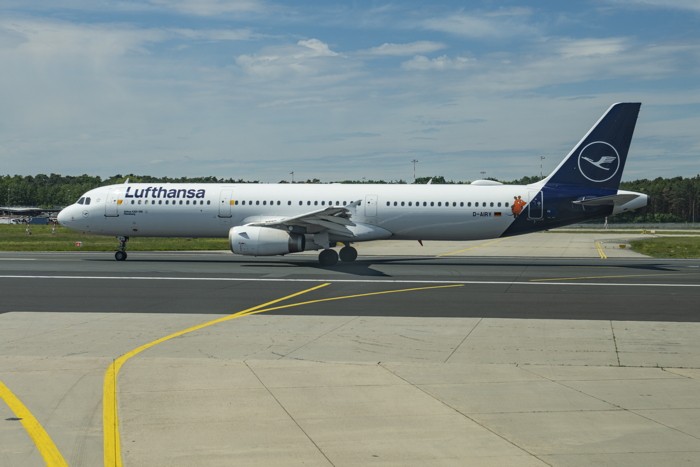 Konfiguration benutzen (Flugzeug, Lufthansa, Startbahn, Airbus, Motto,Die Sendung mit der Maus, Fotografie, Wunschgröße, Wohnzimmer, bunt)