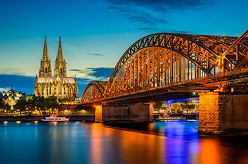 Michael Abid, Köln Dom Sunset (Köln, Dom, Wahrzeichen, Abendszene, Metropole, Sonnenuntergang, Panorama, Fotokunst, Wohnzimmer, Treppenhaus, Wunschgröße, bunt)