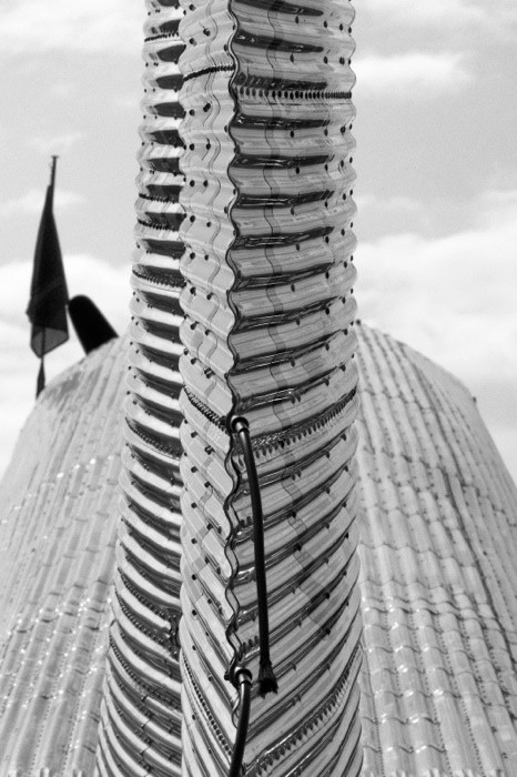 Hady Khandani, MONOCHROME - JUNKERS JU 52 - TAIL 2 (Tante Ju, Flugzeug, Detail, Flugzeugbau, Technik, Fotokunst, Wohnzimmer, Treppenhaus, Wunschgröße, schwarz/weiß)