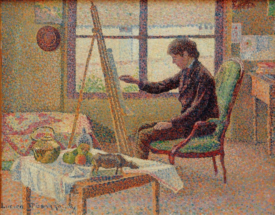 Lucien Pissarro, Das Atelier des Künstlers – Bildnis des Bruders  (Interieur, Zimmer, Atelier, Staffelei, Maler, klassische Moderne, Pointilissmus, Wunschgröße, Wohnzimmer)