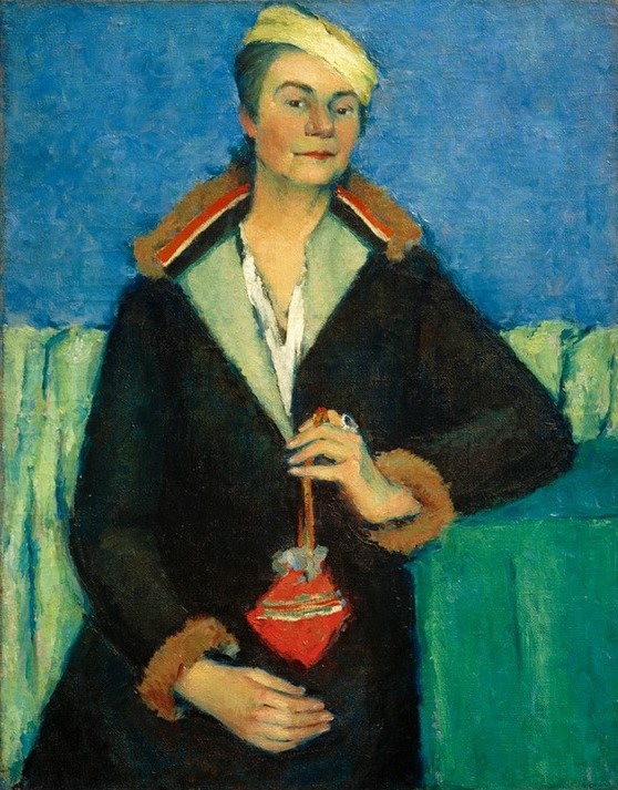 Kasimir Malewitsch, Jelisaweta Jakowlewa (Damenhut,Damenmode,Frau,Handtasche,Kopfbedeckung,Kunst,Mantel,Mensch,Mode,Sowjetische Kunst,Volkskunde,Hut,Portrait,Russische Kunst,Tasche,Kleidung (Allgemein),Suprematismus,Ukrainische Kunst,Blick Aus Dem Bild,Kniestück,Halbprofil,Land Und Leute,Mütze,Be)