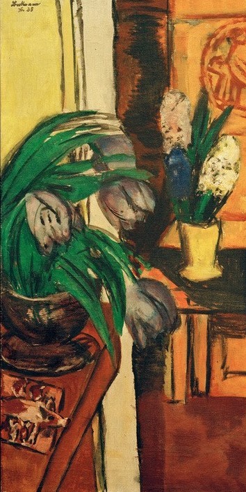 Max Beckmann, Violette Tulpen (Blumen, Tulpen, Hyazinthen, Blumenvasen, Innenraum, Interieur, Expressionismus, Klassische Moderne, Malerei, Wohnzimmer, Treppenhaus, Wunschgröße, bunt)