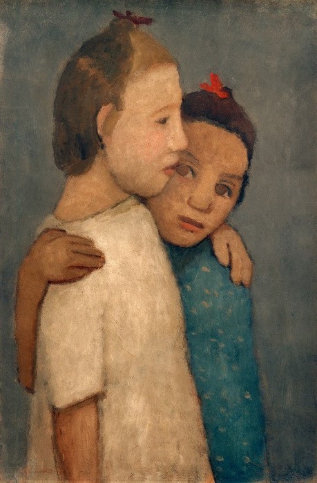 Paula Modersohn-Becker, Zwei Mädchen in weißem und blauem Kleid, sich an der Schult (Deutsche Kunst,Dorfkind,Freundschaft (Allgemein),Kind,Kunst,Mädchen,Mensch,Volkskunde,Frauenkunst,Portrait,Umarmung,Haarschleife,Profil,Worpsweder Künstlerkolonie,Jahrhundertwende,Blick Aus Dem Bild,Halbfigur,Freundin,Land Und Leute)