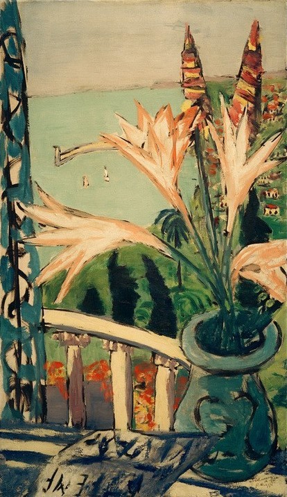 Max Beckmann, Blick auf Menton mit Lilientopf (Balkon, Ausblick, Meer, Strand, Blumenvase, Urlaub, mediterran, Klassische Moderne, Malerei, Expressionismus, Wunschgröße, Wohnzimmer, bunt)
