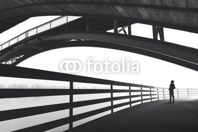 frankie's, Man standing under bridge arch (voraussichtlich, mann, wandernd, business, leute, person, stadt, urbano, linie, kaufmann, up, silhouette, erfolg, step, lonely, work, dunkel, abstrakt, konzept, way, architektur, schwarz, holz, modern, weiß, flüchtig, gebäude, zukunft, 1, step, straß)