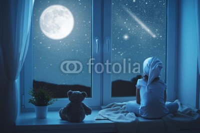 JenkoAtaman, child little girl at window dreaming and admiring starry sky at (nacht, fantasy, traum, stern, kind, fenster, mädchen, abend, galaxies, raum, himmel, kind, astronomie, schöner, wolken, kindheit, vorstellung, think, person, zuhause, blau, märchen, astrologie, erzählung, schönheit, fairy, mond, freundinnen, littl)