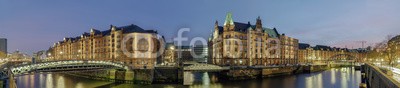 Blickfang, Speicherstadt Hamburg Panorama Nacht (hamburg, hafen, hanse, nacht, beleuchtung, brücke, gebäude, gebäude, kanal, wasser, stadtlandschaft, fenster, backstein, wand, rot, deutsch, europa, panoram)