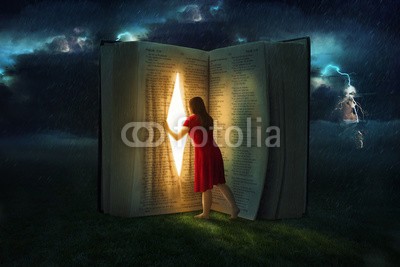 kevron2001, Shelter in the storm (licht, blatt, leuchten, glühen, tür, öffnung, buch, bibel, text, bibel, einsteigen, abenteuer, suchen, blick, frau, mädchen, sturm, nacht, dunkel, lightning, donnern, surreal, konzept, wetter, christlich, psalm, religio)
