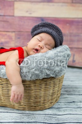 converse677, 6 week old newborn boy sleeping in a basket (süss, erstaunlich, schlafend, baby, hintergrund, körbe, schöner, schwarz, decke, blau, körper, geboren, junge, braun, pflege, kaukasier, kind, kindheit, krippe, hübsch, auge, gesicht, mädchen, hand, gesund, menschlich, kleinkinder, kind, kind, lif)