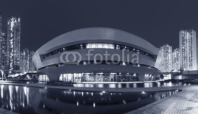 leeyiutung, Skyline of Hong Kong city at night (architektur, hörsaal, stade, arena, colosseum, altersgenosse, hong kong, hochhaus, business, architektonisch, nacht, asien, metropole, hintergrund, äusseres, china, stadtlandschaft, skyscraper, firmen-, urbano, orientierungspunkt, oval, halle, entwicklun)