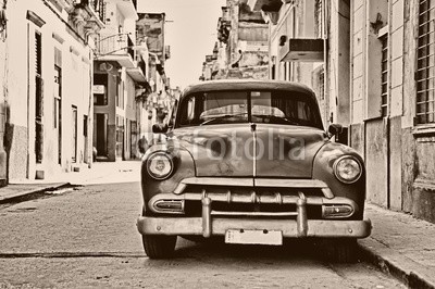 javigol860101, Sepia toned vintage classic american car parked in a street of O (american, architektur, asphalt, personenwagen, kfz, gebäude, autos, karibik, stadtlandschaft, classic, cuba, kubaner, reiseziel, exotisch, äusseres, fassade, havana, hispanics, altmodisch, old-timer, parked, gehsteig, retro, straßen, straße, sti)