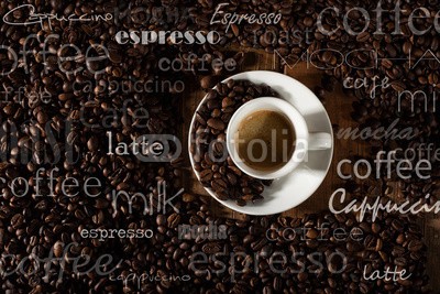 alphaspirit, Background of cup of coffee (kaffee, tassen, holz, hölzern, geschriebenes, samen, grunge, mocha, essen, zimmer, sketch, arabisch, frühstücken, café, korn, rustikal, italienisch, geschmack, entspannung, aroma, koffein, rasten, espresso, braten, morgens, lebensstil, milch, imbis)