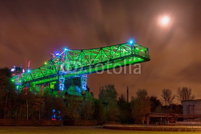 Tobias, Landschaftspark Duisburg (duisburg, gebäude, licht, brücke, architektur, stahl, industrie, nacht, blau, beleuchtet, technologie, ruhrgebiet, industriegebiet, kultur, nachtaufnahme, denkmal, alligator, mond, gewerbegebiet, ausflug, erholung, stahlwer)