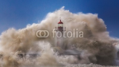 Miguel, Storm Felix (leuchtturm, meer, himmel, dunk, sturm, natur, welle, ozean, landschaft, geysir, wolken, funke, weiß, stürmisch, rauch, küste, gefahr, wetter, blues, leuchtfeuer, orkan, park, kraftvol)