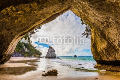 Kushnirov Avraham, The Cathedral Cave (sonnenuntergang, neuseeland, cave, dom, nz, urlaub, bellen, klippen, marée, reflektiert, wolken, fels, reisen, sandig, strand, schöner, küste, küstenlinie, reiseziel, neu, sand, landschaftlich, meer, sommer, landschaft, natur, wasser, insel, norde)