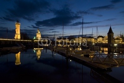 Andrzej Gryczkowski, Hafen in Lindau bei Nacht (lindau, hafen, lake constance, insel, nacht, segelsport, urlaub, reise, hikin)