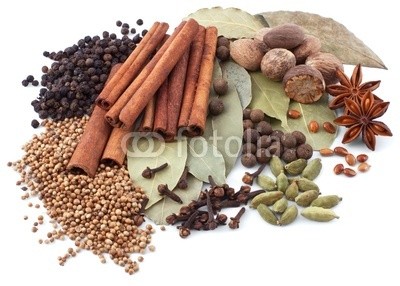 andriigorulko, Various spices (pfeffer, isoliert, zimt, koriander, leaf, bellen, kardamom, anis, aroma, sortiment, hintergrund, schwarz, braun, kardamom, chilies, weihnachten, gewürznelke, sammlung, verfärbt, dekoration, trocken, flavour, essen, ingwer, grün, kraut, zutaten, lan)