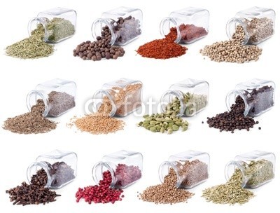 andriigorulko, Spices and herbs are scattered on a white background (set, sammlung, sätze, sortiment, kraut, würze, auseinandergehen, glas, flasche, paprika, piment, gewürznelke, kardamom, koriander, pfeffer, pfefferkörner, kümmel, fenchel, rosmarin, senf, isoliert, weiß, studio, aroma, aromatisch, hintergrund, schwar)
