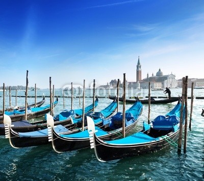 Iakov Kalinin, Gondolas on Grand Canal and San Giorgio Maggiore church in Venic (architektur, blau, boot, gebäude, kanal, channel, kirche, stadt, stadtlandschaft, farbe, europa, europäisch, berühmt, gondel, flügel, historisch, geschichte, haus, italien, italienisch, italien, lagune, orientierungspunkt, licht, nautisch, alt, plat)