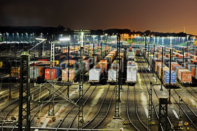 Marco2811, Rangierbahnhof Maschen bei Hamburg (hamburg, bewegung, lokomotive, eisenbahn, autos, waggon, container, verpackung, steigung, eisenbahnwagen, bahnhof, beleuchtung, fracht, deutsch, europa, train, linie, güterzug, leuchten, licht, logistik, nacht, nachtaufnahme, nachts, niedersachsen, schien)