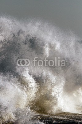 Zacarias da Mata, Big Waves (stürmisch, sturm, wetter, welle, atlantic, herbst, groß, kalamität, klima, farbe, wirbelsturm, gefahr, dunkel, tage, katastrophe, dramatisch, energie, fließen, freiheit, gott, schwer, hoffnung, horizont, orkan, landschaft, licht, marin, natur, ozea)