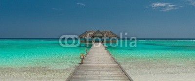 M.Rosenwirth, Steg am Strand auf den Malediven (malediven, stranden, brücke, brücke, ozean, türkis, natur, hübsch, allein, holz, hölzern, urlaub, sommer, sonne, reise, tourismus, insel, meer, luxu)