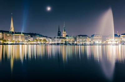 Mapics, Hamburger Binnenalster, Deutschland (hamburg, skyline, rathaus, nacht, springbrunnen, springbrunnen, deutsch, nachts, mond, spiegelung, sehenswürdigkeit, abend, orientierungspunkt, wasser, lil)