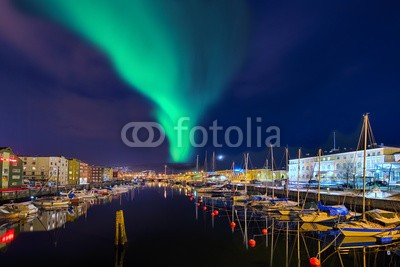 Blickfang, Nordlicht in Trondheim  Norwegen (norge, polarkreis, winter, arktis, nacht, licht, nordlicht, beleuchtet, natur, dunkel, landschaft, himmel, nordlicht, wasser, boot, boo)