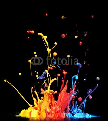 Leigh Prather, Paint splashing (malen, tinte, platsch, bunt, bunt, malen, regenbogen, kunst, tinte, vielfarbig, abstrakt, acryl, kunstvoll, schwarz, kleckse, blau, hell, farbe, farbe, kreativität, tropfen, entladen, färben, fließen, strömend, flüssig, isoliert, flüssigkei)