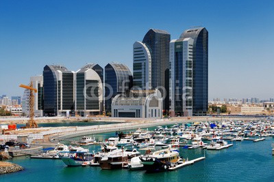 Sophie James, Al Bateen Marina, Abu Dhabi, UAE (abu, arabe, arabien, arabisch, architektur, kunst, bellen, gebäude, gebäude, business, capital, stadt, stadtlandschaft, konstruktion, reiseziel, downtown, ost, abend, äusseres, springbrunnen, horizont, horizontale, angestrahlt, islam, leisure, schauen)