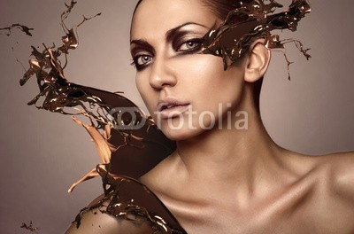 alexbutscom, portrait of woman with chocolate splash (braun, schokolade, frau, erwachsen, 1, haare, süss, jung, schönheit, schöner, versuchung, lippen, gesicht, haut, sexy, menschlich, studio, befriedigung, platsch, portrait, spaß, schultern, nachspeise, glamour, nackt, schwarz, lecker, extrem, begierd)