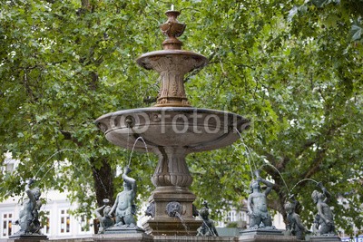 Blickfang, Brunnen auf dem Kohlmarkt Braunschweig (brunswick, historisch, bejahrt, sehenswürdigkeit, touristisch, feld, reiseziel, niedersachsen, skulptur, vergangenheit, brunne)