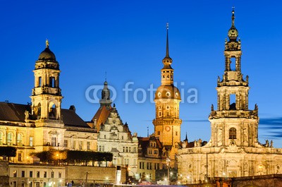 Mapics, Die Türme von Dresden, Deutschland (dresden, nacht, skyline, turm, kirche, sachsen, stadt, stadt, architektur, deutsch, historisch, sehenswürdigkeit, bla)