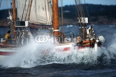 linous, Oldtimer (segelboot, cutter, holz, welle, gischt, meer, wasser, blau, schiff, boot, sege)