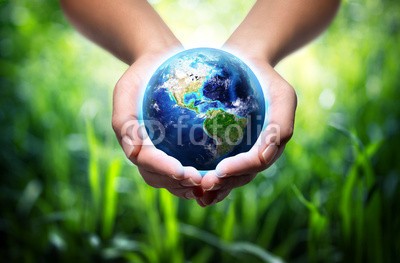 Romolo Tavani, earth in hands - grass background - environment concept (umwelt, welt, hand, recyceln, grün, retten, planet, eco, umweltfreundlich, ökologie, energie, umwelt-, uns, welt, nachhaltig, konzept, amerika, entwicklung, erdball, naturschutz, life, liebe, spenden, natur, rettung, schützen, wissenschaf)