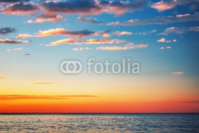 ValentinValkov, Beautiful cloudscape over the sea (sonnenuntergänge, meer, welle, landschaft, strand, sonne, wasser, orange, natur, wolken, sunlight, schöner, küstenlinie, schönheit, landschaftlich, wolkenlandschaft, farbe, farbe, urlaub, idyllisch, jahreszeit, wetter, wolken, himmel, sunrise, ozea)