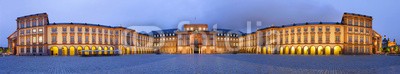 Blickfang, Schloss Mannheim Panorama (mannheim, pfalz, touristisch, sehenswürdigkeit, panorama, park, stadtzentrum, stadtzentrum, orientierungspunkt, schloss, beleuchtet, abend, nacht, himmel, blau, gel)