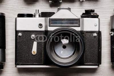 mrcats, camera (kamera, alt, jahrgang, isoliert, retro, weiß, linse, ausstattung, antikes, backgrounds, foto, film, classic, foto, metall, optisch, schwarz, photographisch, technologie, objekt, kamera, revival, stil, fotografie, studio, analog, glas, bild, instrument)