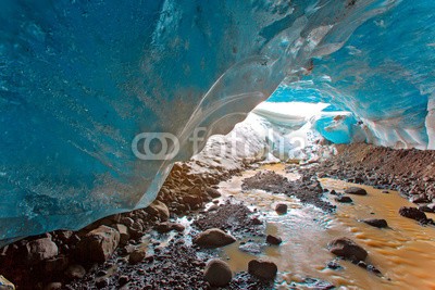 aiisha, Ice cave in Iceland (eis, cave, mendenhall, schnee, blau, winter, weiß, cave, gletscher, natur, berg, backgrounds, kalt, see, erforschungen, inneres, schönheit, farbe, reisen, himmel, wasser, hell, schöner, norden, eiszapfen, geologie, island, frühling, rivers, lich)