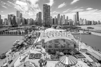 f11photo, Navy Pier in Chicago (chicago, turm, wasser, downtown, reiseziel, amerika, uns, michigansee, wolken, reisen, orientierungspunkt, attraktion, panoramisch, altersgenosse, skyline, see, gebäude, architektur, farbe, stadt, bunt, blau, draußen, skyscraper, szene, hotel, bür)