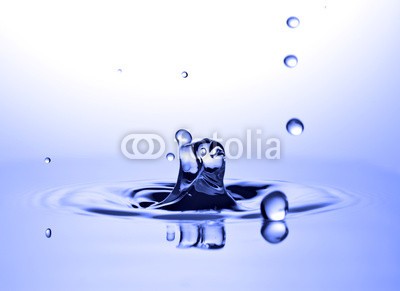 nasared, Wassertropfen, Tropfen, Water Drop (wasser, rieseln, wassertropfen, aufprall, aufsteigen, orange, blau, besinnung, bewegung, blase, close-up, energie, erfrischend, erfrischend, fallen, farbe, flüssigkeit, frisch, gefroren, trinken, wasser, klar, luftblasen, makro, meteor, nass, physi)