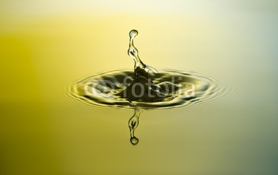 nasared, Wassertropfen, Tropfen, Water Drop (wasser, rieseln, wassertropfen, aufprall, aufsteigen, orange, blau, besinnung, bewegung, blase, close-up, energie, erfrischend, erfrischend, fallen, farbe, flüssigkeit, frisch, gefroren, trinken, wasser, klar, luftblasen, makro, meteor, nass, physi)