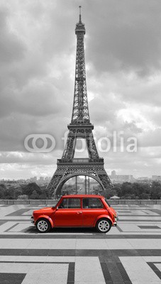 cranach, Eiffel tower with car. Black and white photo with red element. (weiß, schwarz, eiffelturm, turm, urlaub, straße, rot, urbano, speyer, town, frankreich, reisen, tage, paris, konzept, orientierungspunkt, vertikal, gebäude, liebe, balkon, und, abbildung, stadtteil, gross, platz, berühmt, besinnung, architektu)