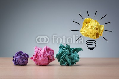 Brian Jackson, Good idea (ideen, ideen, elektrisches licht, inspiration, kreativität, innovation, licht, elektrisches licht, glühbirne, konzept, brainstorming, motivation, vorstellung, papier, ball, fortschritt, vermehren, zunehmend, denkend, dokument, lösung, erfolg, symbo)
