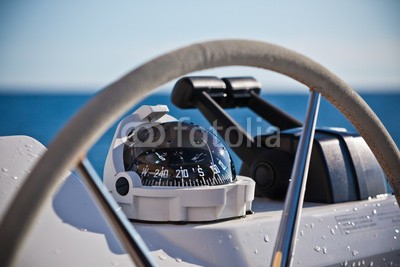 dvoevnore, Sailing yacht control wheel and implement (yacht, boot, räder, schiff, steuern, luxus, lenkung, meer, marin, sailing, segelboot, segel, kreuzfahrt, segelsport, nautisch, fahrzeug, kompass, cockpit, ruder, lenken, leisure, sport, weiß, amphetamine, reisen, motor, kajüte, steuerruder, ausstattun)