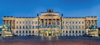 Blickfang, Schloss Braunschweig beleuchtet (brunswick, historisch, bejahrt, sehenswürdigkeit, touristisch, feld, löwe, palace, rathaus, reiseziel, niedersachsen, skulptur, wohnung, vergangenheit, haus, schloss, schloss, deutsch, kultur, beleuchtet, nacht, lampe, lich)