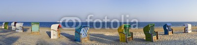Blickfang, Strandkorb Panorama am Strand (blau, deutsch, reiseziel, insel, meer, sand, urlaub, touristisch, nordsee, sylt, wasser, panorama, welle, stranden, strandkorb, himmel, attraktion, norderney, europa, strandkorb, ostsee, se)
