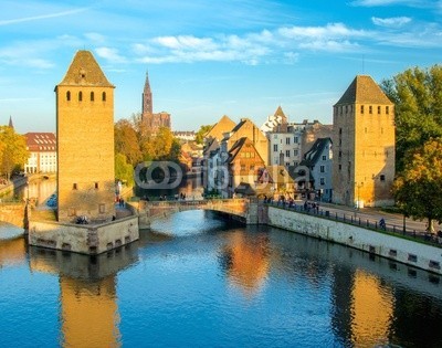 Alexi TAUZIN, Ponts Couverts à Strasbourg au crépuscule (strassburg, elsass, brücke, frankreich, schäferhund, département bas-rhin, stadt, dom, wasser, wohlstand, turm, befestigung, abenddämmerung, tagesanbruch, sonnenuntergänge, tagesanbruch, froh, sonne, kai, bank, rivers, besinnung, alt, typisc)