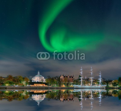 Blickfang, Stockholm Wasa Museum Schiff Nordlicht (hauptstadt, schweden, panorama, europa, bücher, historisch, architektur, touristisch, museum, schiff, boot, beleuchtet, nacht, wasser, hafen, rot, stockholm, nordlicht, nordlicht, himmel, nordlicht, spiegelung, skandinavien, nordeurop)