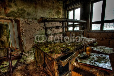 Blackbiker, Chemie Arbeitsplatz (industriegebäude, leerstehend, büste, ruine, ruiniert, urbano, leerstehend, zerfallen, fabrik, moo)